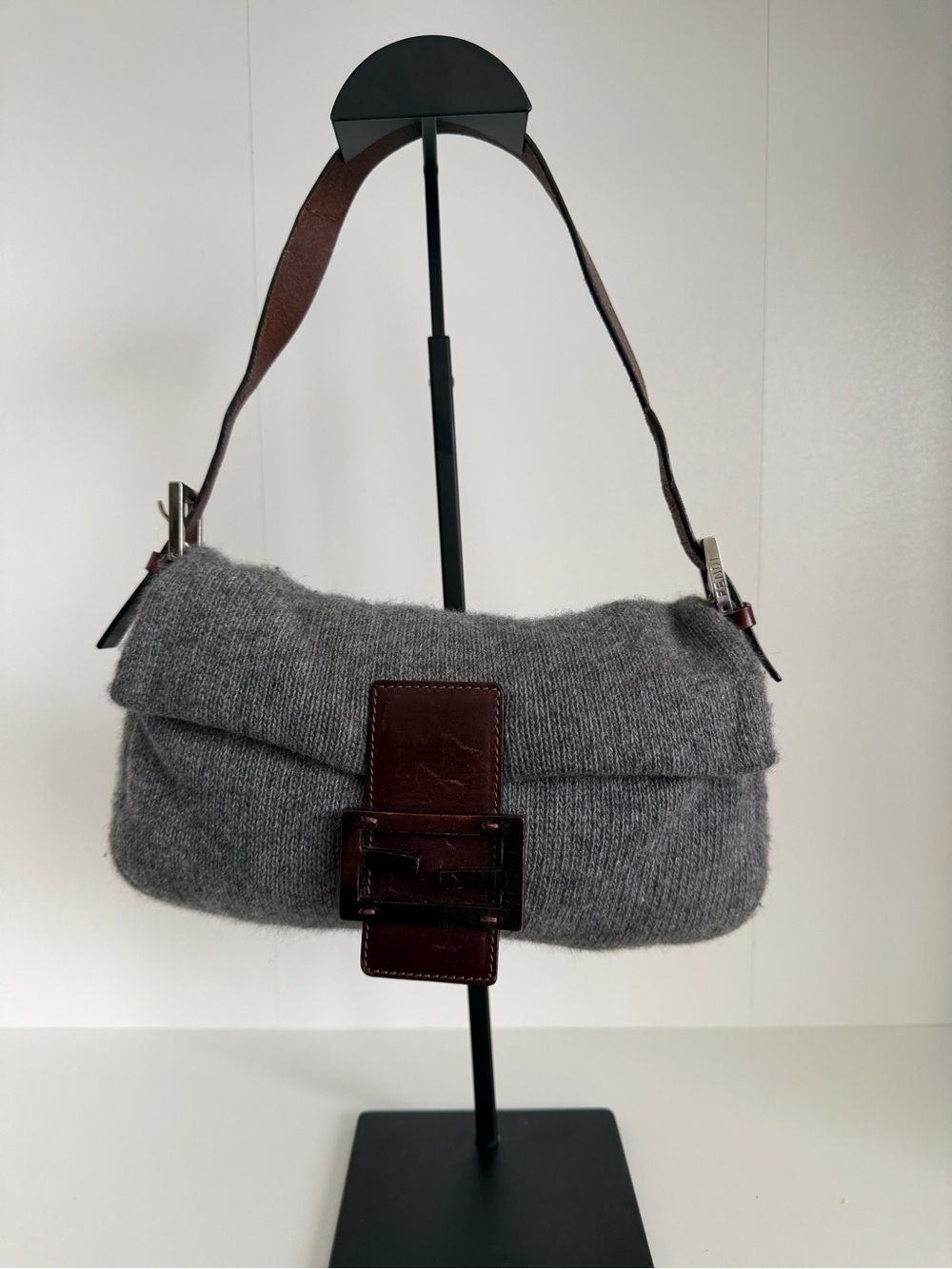 Fendi Gray knit Baguette Shoulder Bag with Dark Brown Leather Trim
